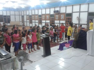 Ini waktu kami mengajar di Begori